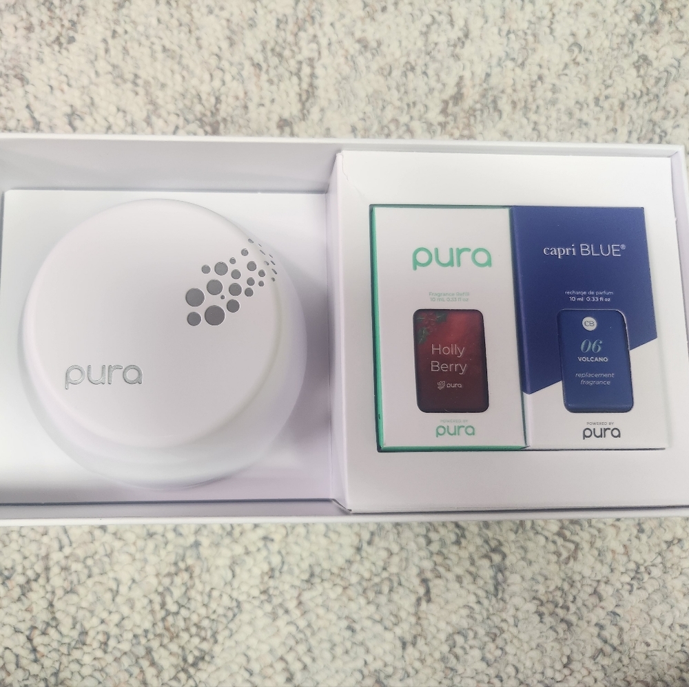 NEW Pura Fragrance Diffuser and 2 Fragrances (Holly Berry & Capri Blue Volcano)